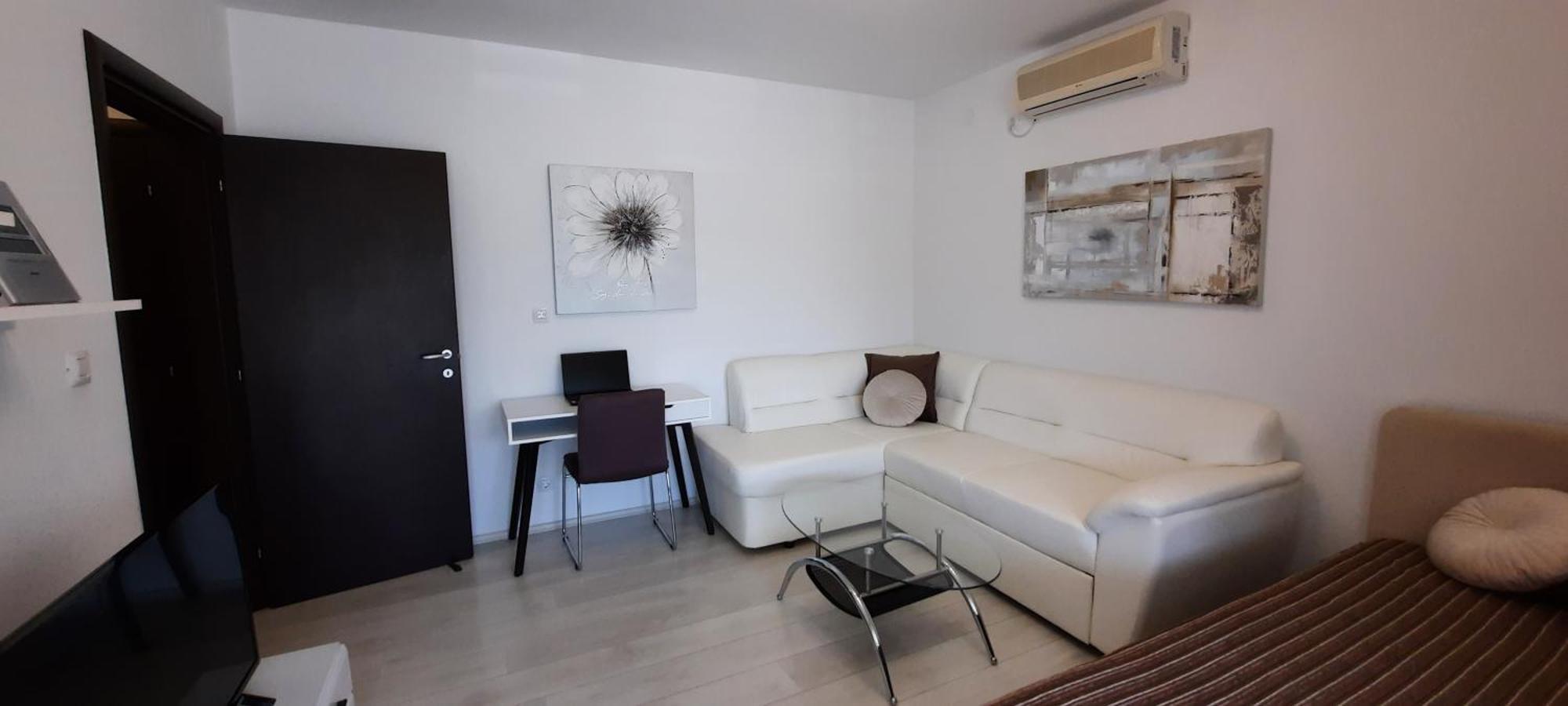 Apartments Myrjam Baška Eksteriør bilde
